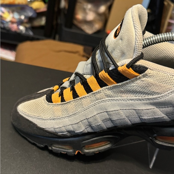 Nike Air Max 95 Mandarin 2011 609048-103 Men’s 13 - Picture 5 of 15